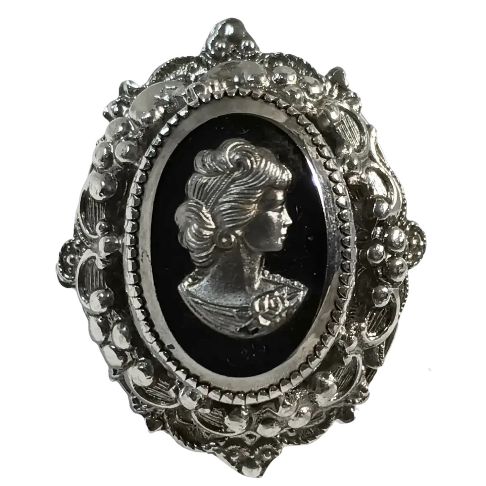 MINT💍Whiting & Davis Black Glass Cameo Silver Tone Adjustable Ring💍